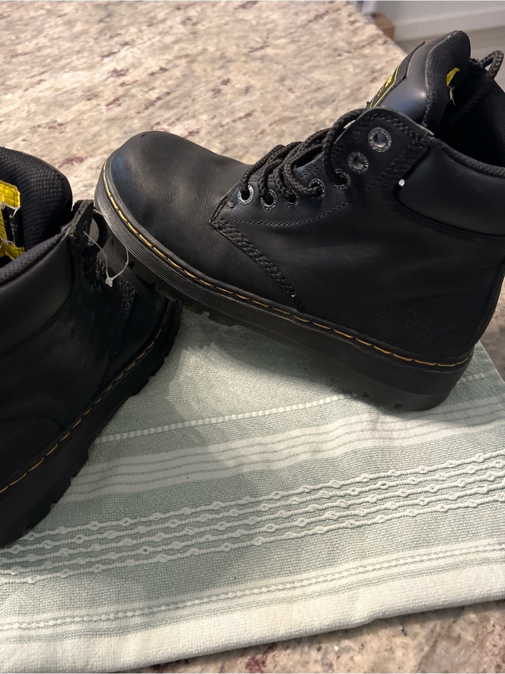 Mens doc martens industrial steel toe slip resistant  winch st boots size 7